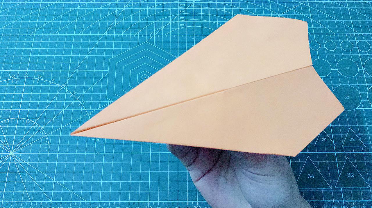 转一圈飞回来的纸飞机-转一圈飞回来的纸飞机A4纸飞机